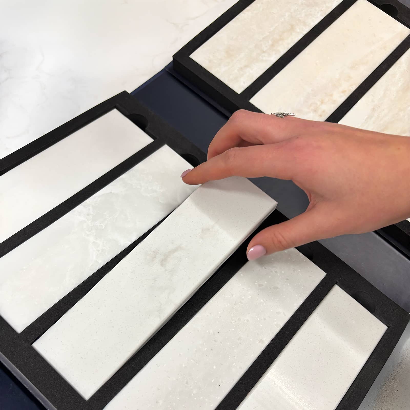 Arthylae-Pierre-Acrylique-Hospitality